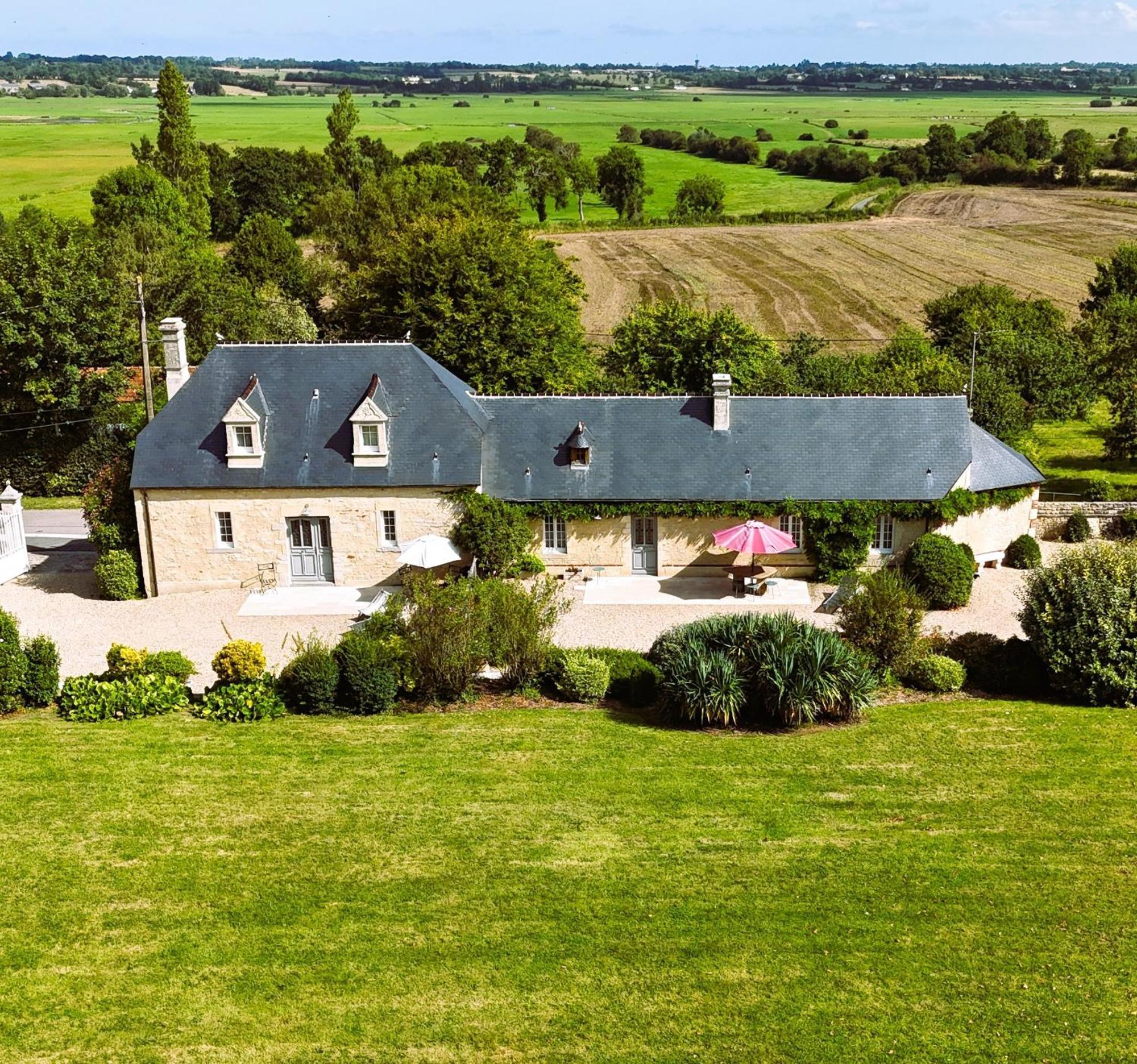 Le Domaine Des Roseraies Monfreville Экстерьер фото